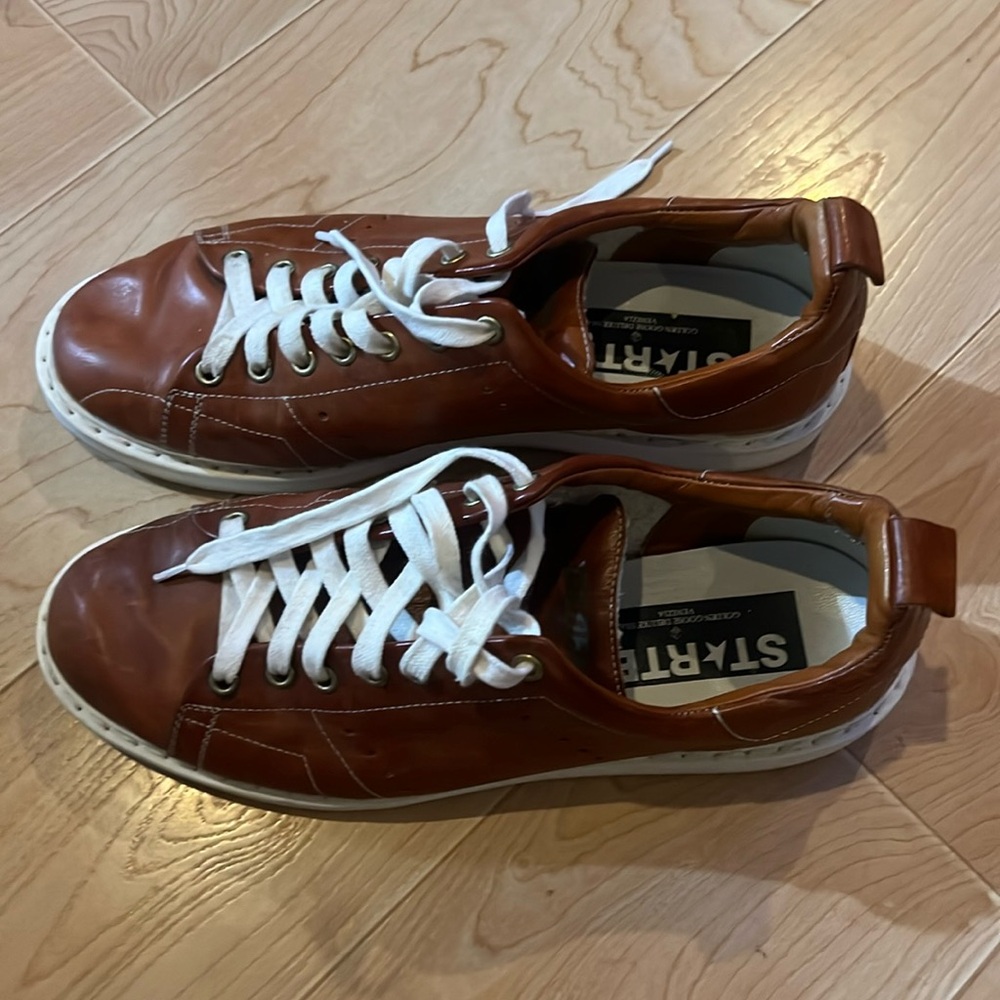 Golden Goose Starter Used in Very good condition. Size 41 EU - 8 US. Color brown